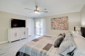 Interior - Lake-view Balcony, Resort Perks: Hot Springs Condo (Hot Springs)