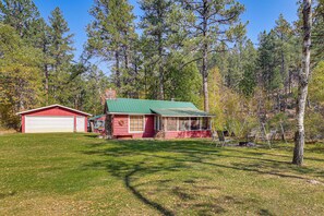 House (3 Bedrooms) | Interior - Historic Keystone Cabin Near Mount Rushmore! (Keystone)