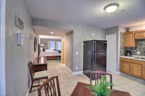 Apartment (0 Bedroom) | Interior