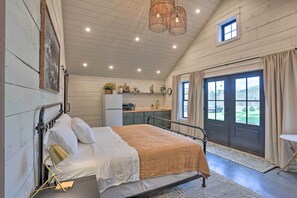 Apartment (0 Bedroom) | Interior