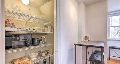 Cincinnati Vacation Rental: 6 Mi to Downtown!