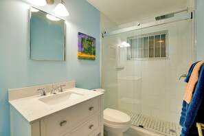 Interior - St. Petersburg Home w/ Tropical Yard & Pool! (St. Petersburg)