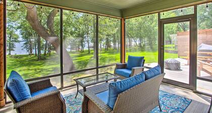 Charming Lake Fork Cottage w/ Screened-in Porch!