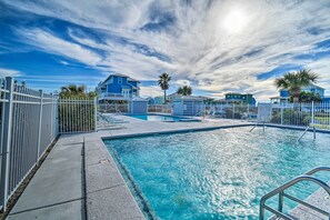 Apartment (4 Bedrooms) | Interior - Pool Access & Steps to Beach: Coastal Getaway! (Gulf Shores)