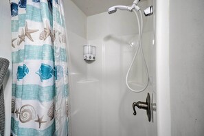 Shower - Adorable Pigeon Forge Apt ~ 2 Mi to Downtown! (Sevierville)