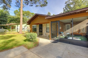 House (3 Bedrooms) | Front of property
