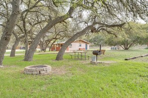 House (2 Bedrooms) | Interior - 'cabana Sol' Cabin: 4 Mi to Garner State Park (Concan)