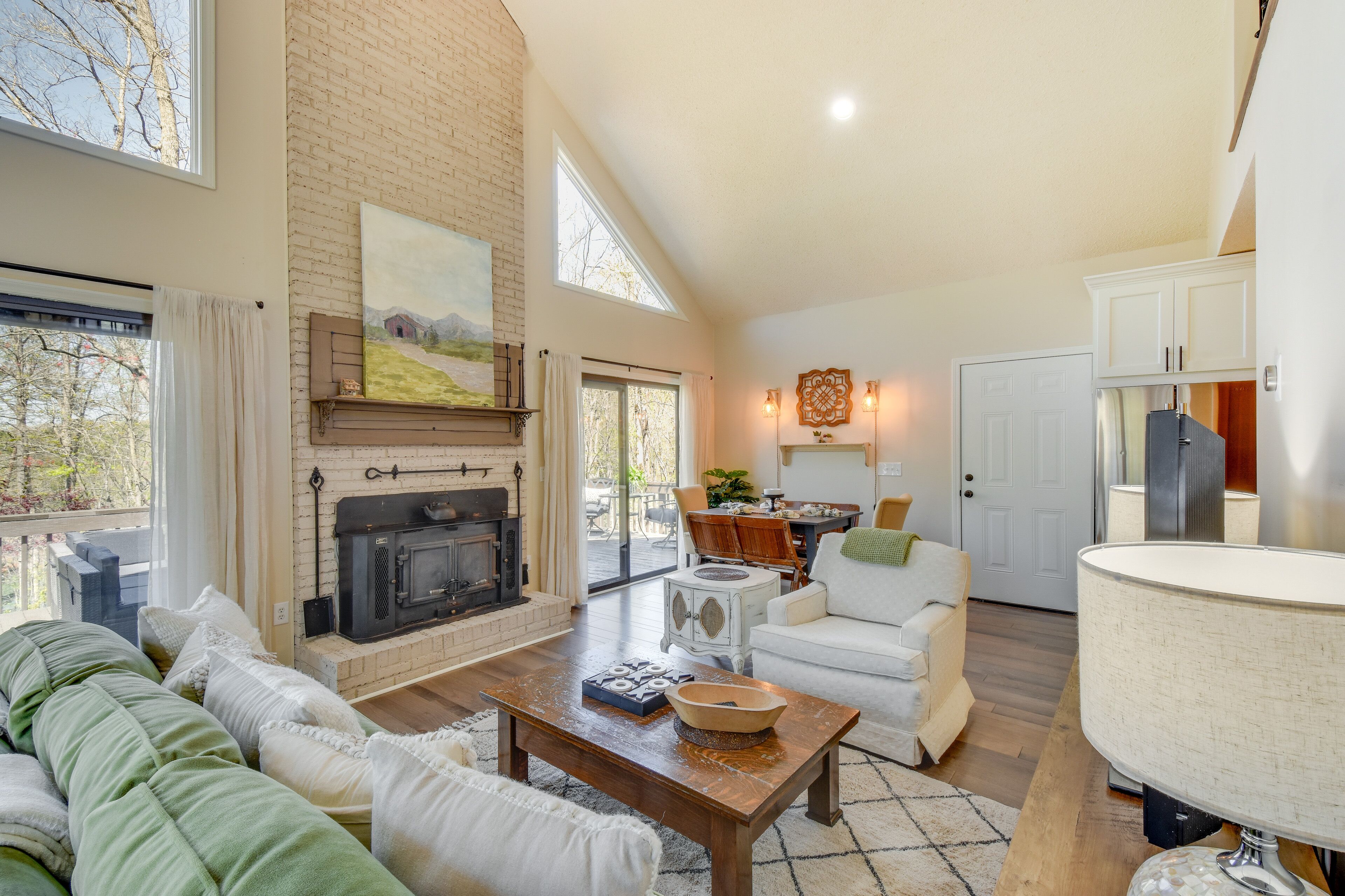 Charming Cottage Near Clemson & Lake Hartwell!