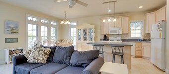 Sunny Ocean City Retreat ~ Qtr-mi to Beach!