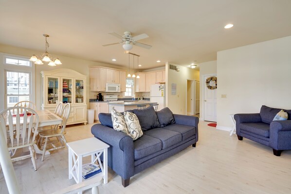 Apartment (3 Bedrooms) | Front of property