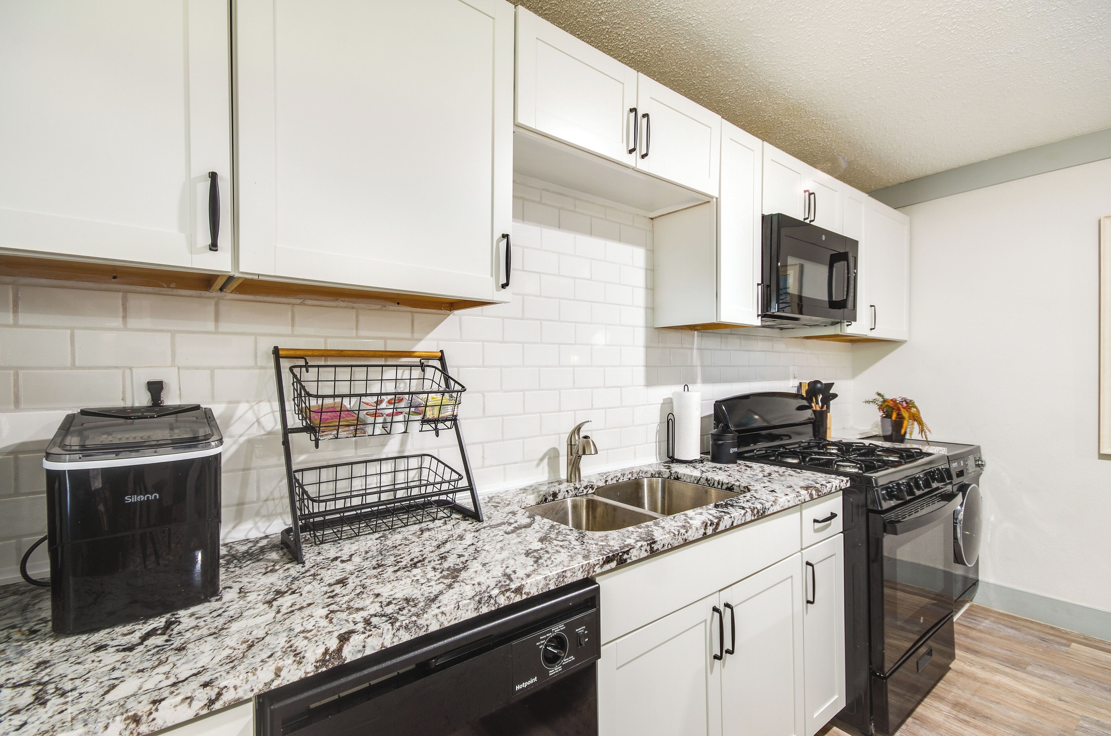 Apartment (0 Bedroom) | Interior