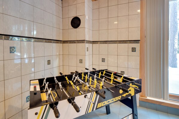 Apartment (3 Bedrooms) | Interior - Hike, Ski & Relax: Gem w/ Foosball in North Conway (North Conway)