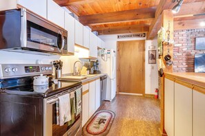 Apartment (3 Bedrooms) | Interior - Hike, Ski & Relax: Gem w/ Foosball in North Conway (North Conway)