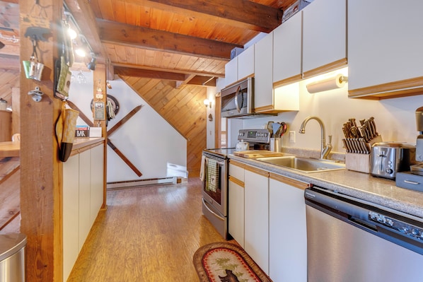 Apartment (3 Bedrooms) | Interior - Hike, Ski & Relax: Gem w/ Foosball in North Conway (North Conway)