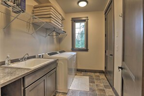 Nhà (3 Bedrooms) | Nội thất