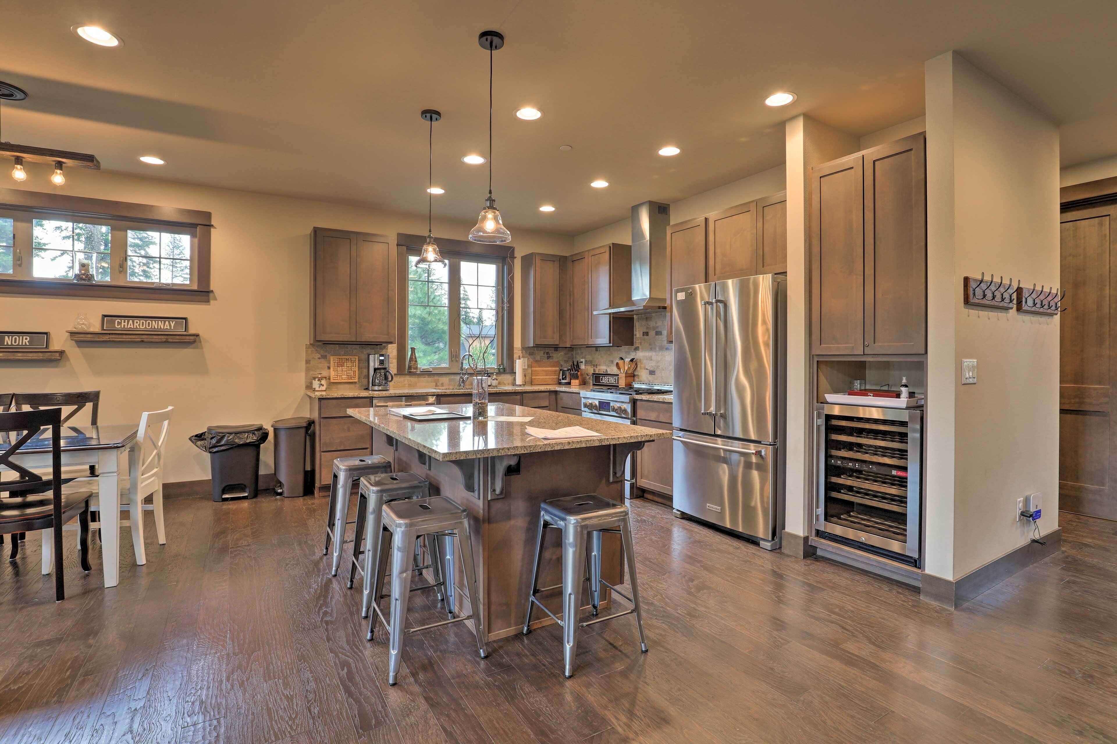 House (3 Bedrooms) | Interior