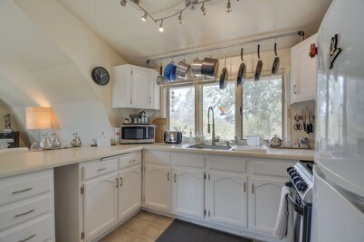 馬里波薩家園:配備家具的露台和內華達山脈景觀