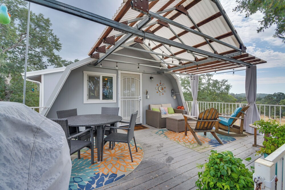 Mariposa Home W/furnished Patio & Sierra Mtn Views
