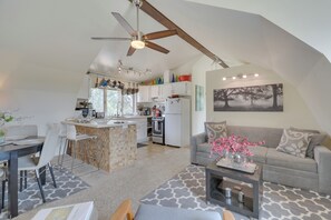 House (1 Bedroom) | Interior