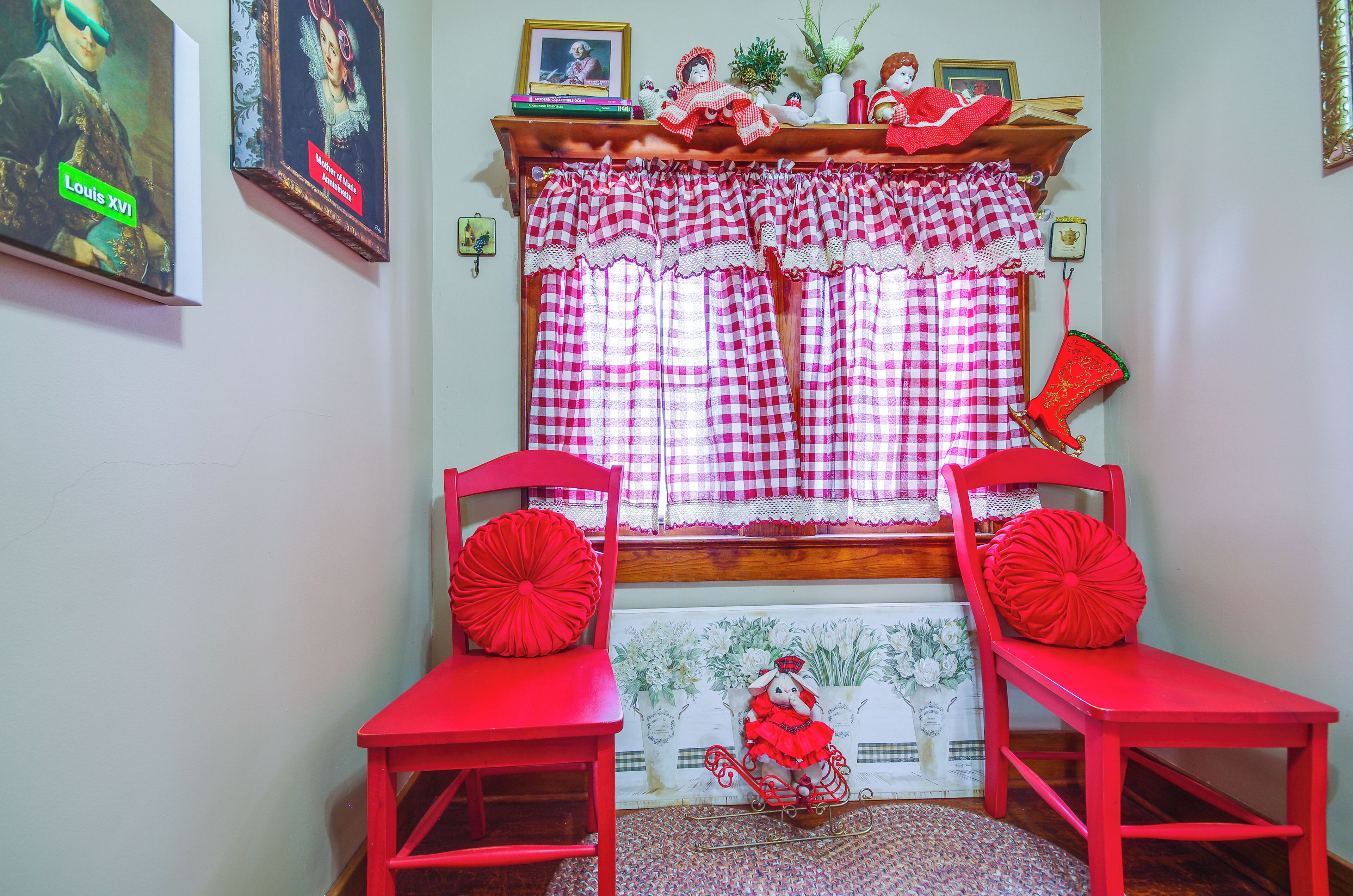 House (4 Bedrooms) | Interior