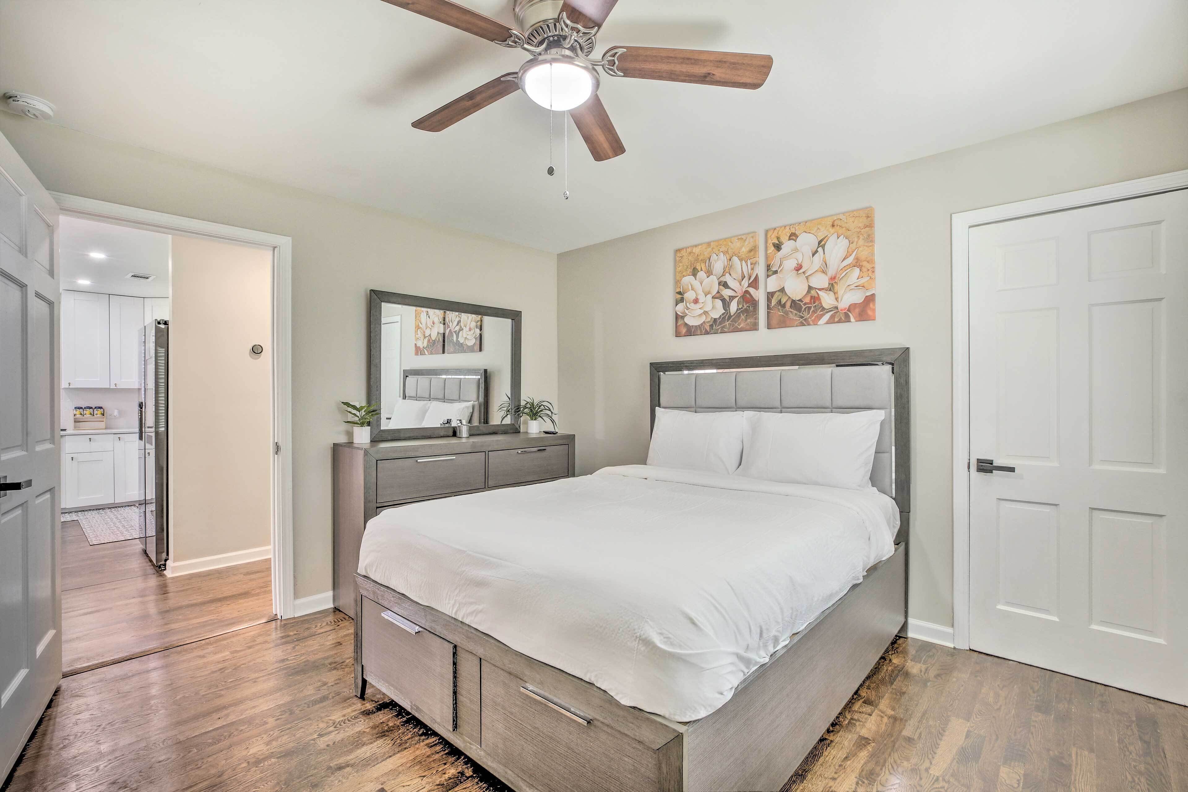 Lovely Atlanta Home ~ 3 Mi to Downtown Venues