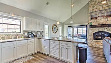 Rumah (5 Bedrooms) | Interior