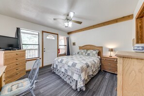 House (3 Bedrooms) - Family-friendly Ruidoso Cabin - Ski, Hike & Fish! (Ruidoso)