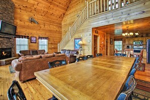 House (4 Bedrooms) | Interior
