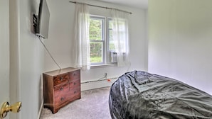 Unclassified image, 2 of 36, button - Spacious Sullivan County House w/ Fire Pit (Hurleyville)