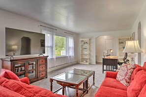 House (4 Bedrooms) | Interior - Spacious Sullivan County House w/ Fire Pit (Hurleyville)