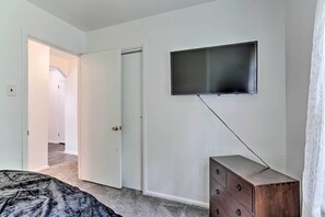 House (4 Bedrooms) | Interior - Spacious Sullivan County House w/ Fire Pit (Hurleyville)