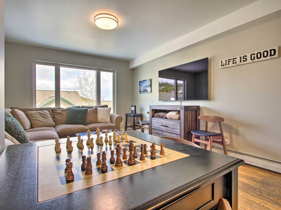 Apartment (2 Bedrooms) | Front of property