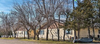 Great Northern Highplaines Haven in Long Lake