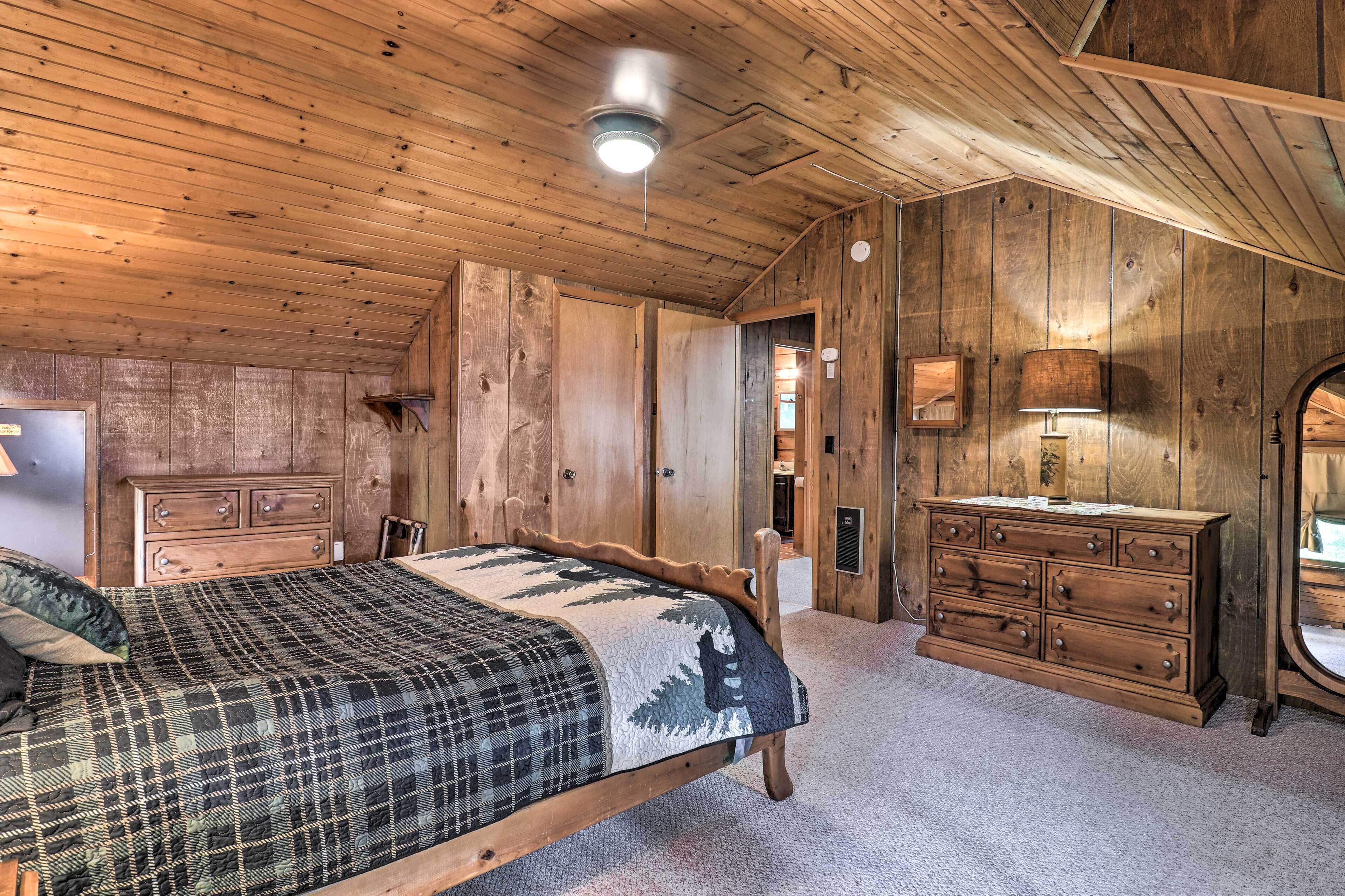 Mountain Getaway on 12 Acres w/ Sunroom & Views!