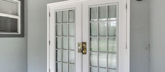 Gulfport Condo w/ Private Balcony - Walk to Beach!