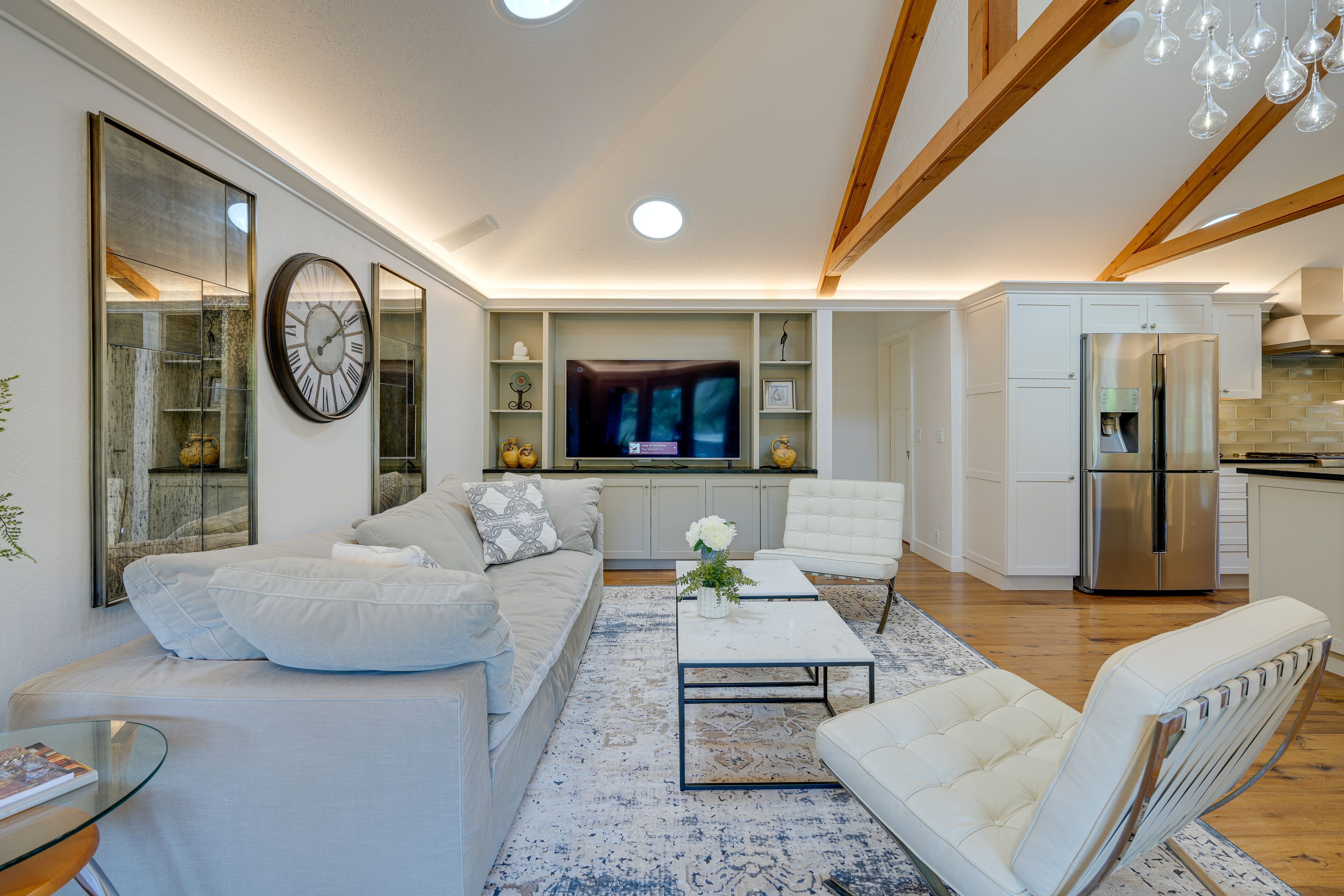 Luxury Woodside Vacation Rental w/ Patio