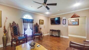 Casa (2 Bedrooms) | Interior