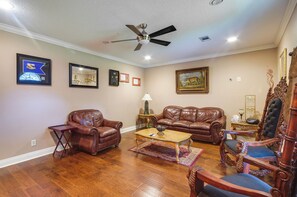 House (2 Bedrooms) | Front of property