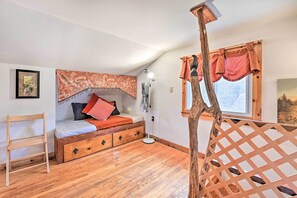 House (3 Bedrooms) | Interior - Old Time Catskill Mtn Retreat, Handcrafted Cabin! (East Durham)