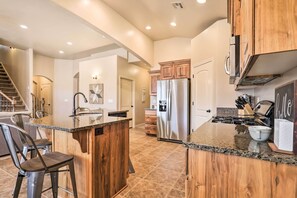 House (5 Bedrooms) | Private kitchen