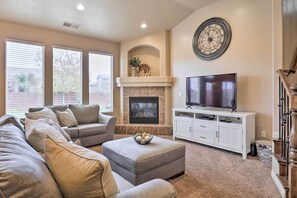 TV, fireplace - Home w/ Yard+atv Access to Sand Hollow State Park! (Hurricane)