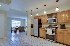 House (3 Bedrooms) | Interior - Fort Myers Home, Lanai & Private, Heated Pool (Fort Myers)