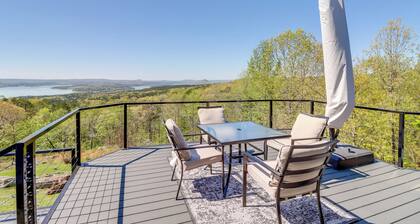 Charming Edgemont Home w/ Deck & Lake Views!