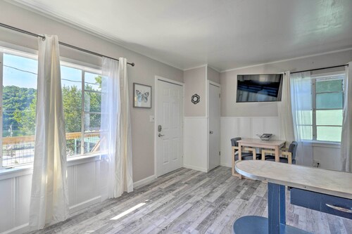 Cozy Rockaway Beach Studio w/ River View!