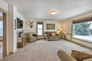 House (4 Bedrooms) | Interior