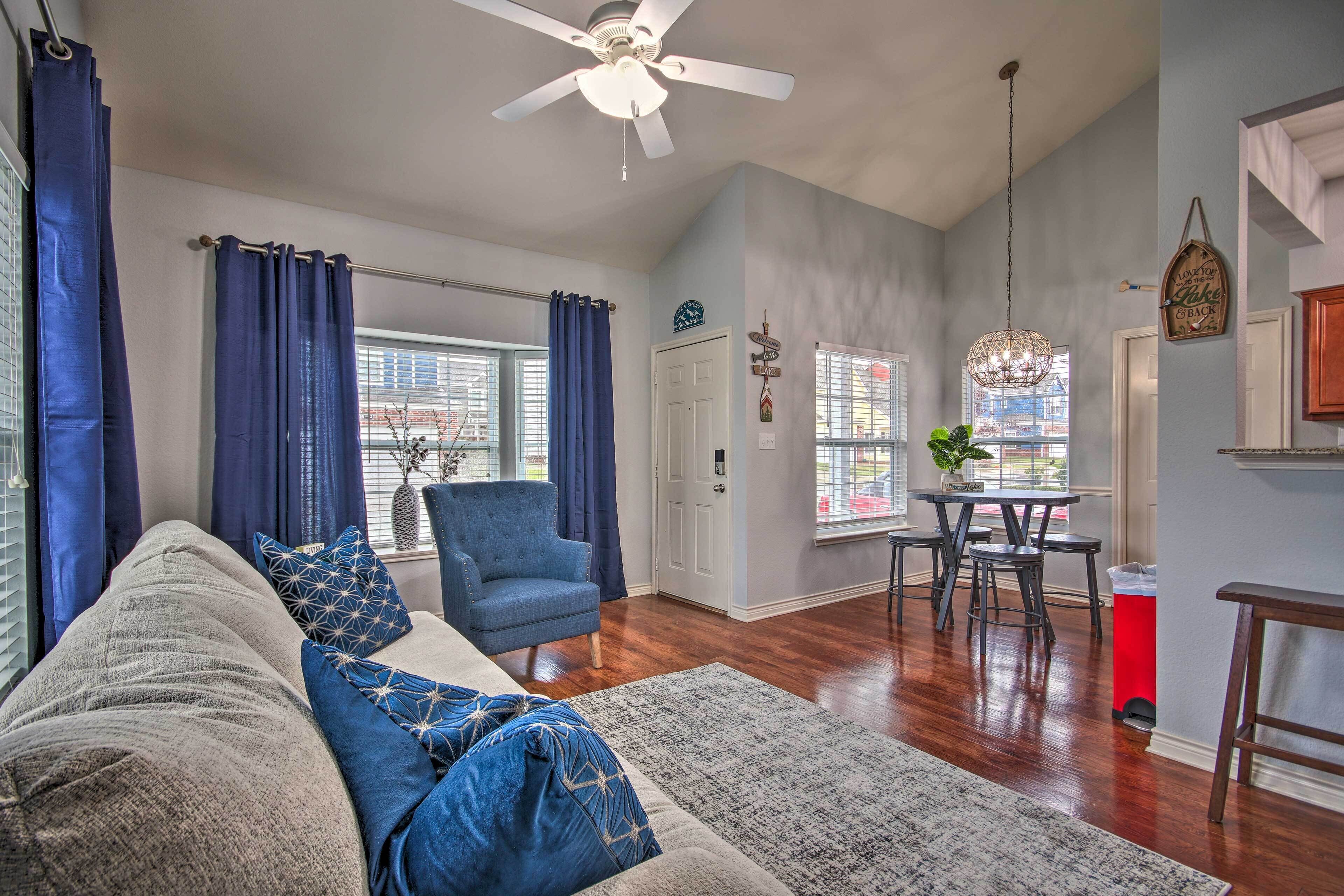 'zen Monkey Retreat' w/ Patio - Walk to Grand Lake