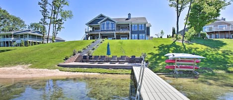 House (5 Bedrooms) | Interior