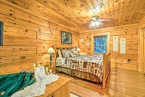 Interior - 'grin N Bear It' Cabin w/ Hot Tub + Fire Pit! (Sevierville)