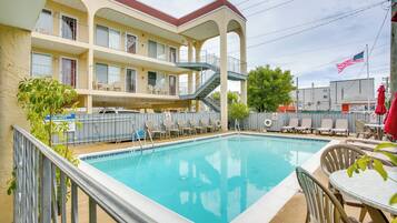 Apartment (1 Bedroom) | Interior