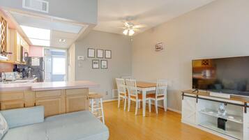 Apartment (1 Bedroom) | Interior